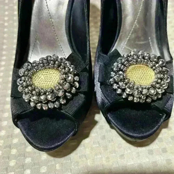 Apt 9 Womens Cindy Black Rhinestone Flower - Picture 7 of 11